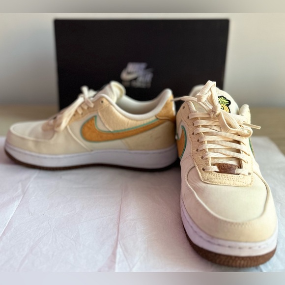 Nike Air Force 1 07 Premium - Picture 5 of 7